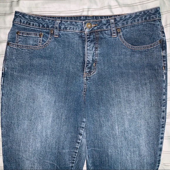 EUC Lot of 3 Jeans - Picture 10 of 11